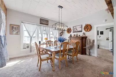 406 E Gonzales Street, Yoakum, TX 77995 - Photo 9