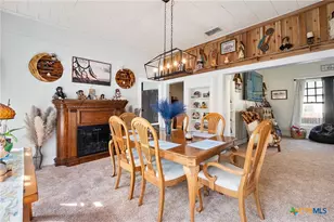 406 E Gonzales St, Yoakum, TX 77995 - Photo 11