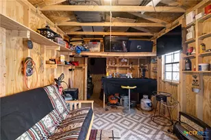 406 E Gonzales St, Yoakum, TX 77995 - Photo 29