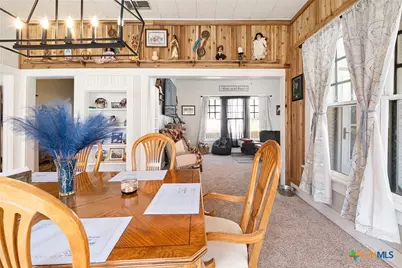 406 E Gonzales Street, Yoakum, TX 77995 - Photo 15