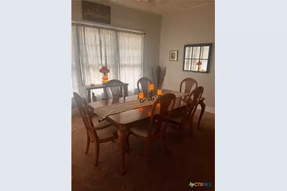 406 E Gonzales Street, Yoakum, TX 77995 - Photo 3