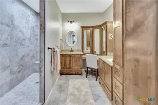 102 Tiki Ct, Victoria, TX 77904 - Photo 31