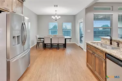 102 Tiki Court, Victoria, TX 77904 - Photo 13