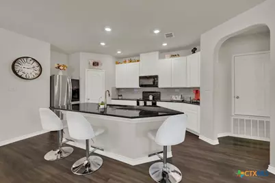 4555 Legend Trail, New Braunfels, TX 78130 - Photo 9