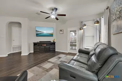 4555 Legend Trail, New Braunfels, TX 78130 - Photo 13