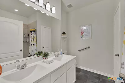 4555 Legend Trail, New Braunfels, TX 78130 - Photo 17