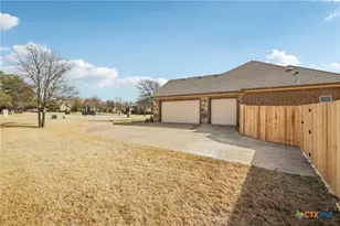 6320 Brayson Oaks Ct, Belton, TX 76513 - Photo 5
