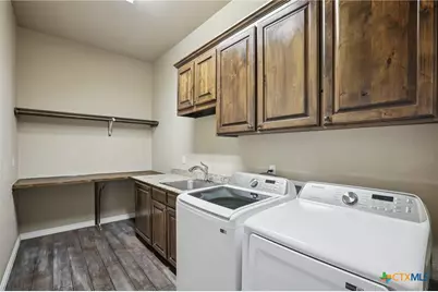 6320 Brayson Oaks Court, Belton, TX 76513 - Photo 35