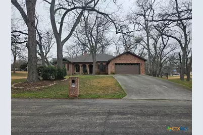 433 Las Brisas Boulevard, Seguin, TX 78155 - Photo 1