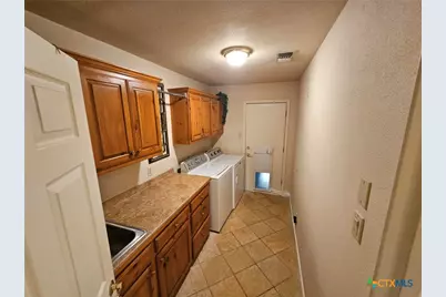 433 Las Brisas Boulevard, Seguin, TX 78155 - Photo 17