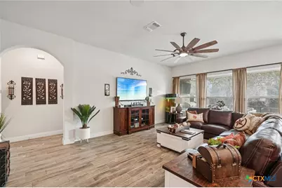 424 Heidelberg Road, New Braunfels, TX 78132 - Photo 7