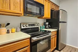 1202 Thorpe Ln, San Marcos, TX 78666 - Photo 13