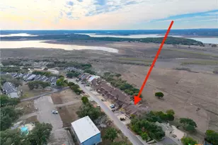 952 Parkview Dr, Canyon Lake, TX 78133 - Photo 3