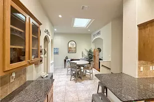 952 Parkview Dr, Canyon Lake, TX 78133 - Photo 11