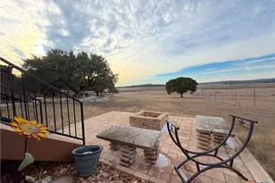 952 Parkview Dr, Canyon Lake, TX 78133 - Photo 35