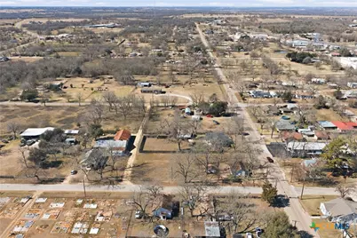 204 S Karnes Street, Cameron, TX 76520 - Photo 5
