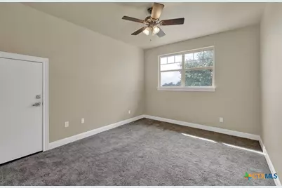 3032 Rolling Oaks Drive, New Braunfels, TX 78132 - Photo 25