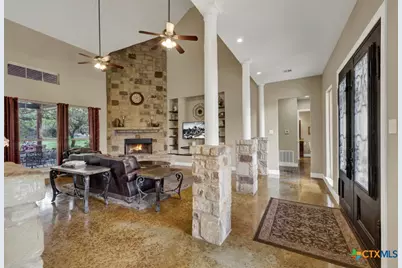 3032 Rolling Oaks Drive, New Braunfels, TX 78132 - Photo 3