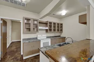 3032 Rolling Oaks Dr, New Braunfels, TX 78132 - Photo 31