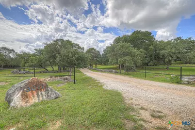 3032 Rolling Oaks Drive, New Braunfels, TX 78132 - Photo 41