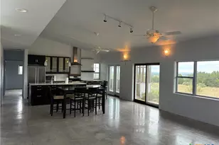 539 County Rd 2001, Lampasas, TX 76550 - Photo 15