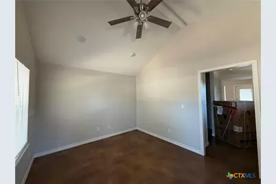 1704 E 3rd St, Lampasas, TX 76550 - Photo 7