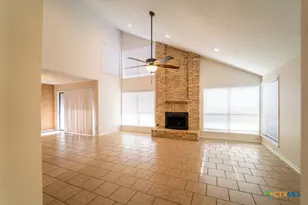 913 Taos Dr, Victoria, TX 77904 - Photo 3