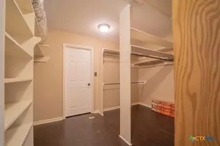 913 Taos Dr, Victoria, TX 77904 - Photo 17