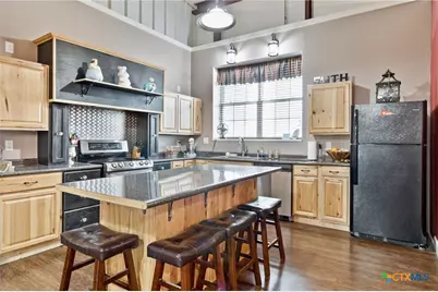 59 Leaning Oak Road, Victoria, TX 77904 - Photo 9