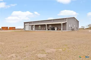 59 Leaning Oak Rd, Victoria, TX 77904 - Photo 1