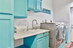 59 Leaning Oak Rd, Victoria, TX 77904 - Photo 11