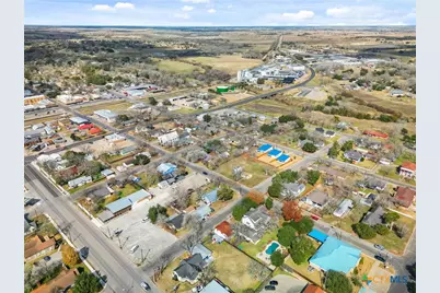 317 N Avenue E, Shiner, TX 77984 - Photo 27