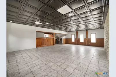 317 N Avenue E, Shiner, TX 77984 - Photo 7