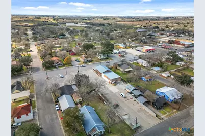 317 N Avenue E, Shiner, TX 77984 - Photo 19