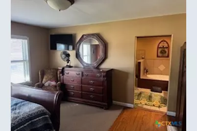 1011 E Main Street, Cuero, TX 77954 - Photo 19