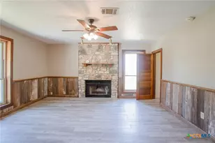 4692 River Rd, Martindale, TX 78655 - Photo 3