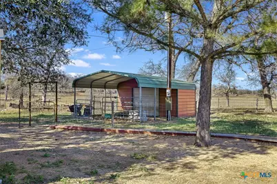 7393 N Hwy 80, Nixon, TX 78140 - Photo 23