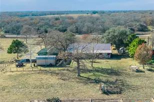 7393 N Hwy 80, Nixon, TX 78140 - Photo 37
