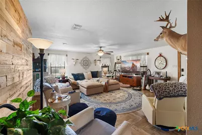 7393 N Hwy 80, Nixon, TX 78140 - Photo 9