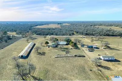 7393 N Hwy 80, Nixon, TX 78140 - Photo 31