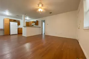 20115 San Marcos Hwy, San Marcos, TX 78666 - Photo 5