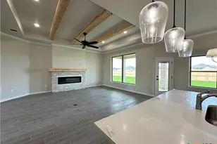 910 Alice Cir, Temple, TX 76502 - Photo 9