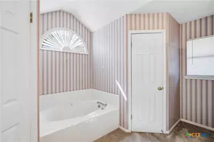 603 Dunbar Dr, Victoria, TX 77904 - Photo 5