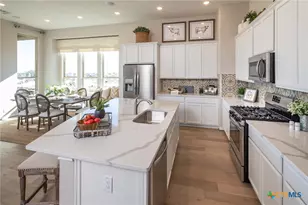 10208 Cactus Hls, San Antonio, TX 78254 - Photo 7