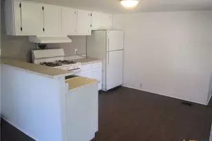 910 Hueco Dr, New Braunfels, TX 78130 - Photo 3