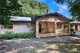 1250 E Common St, New Braunfels, TX 78130 - Photo 21