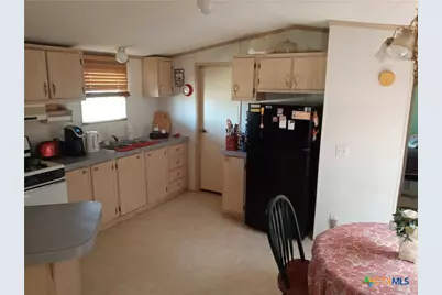 842 Burkhart Road, Victoria, TX 77905 - Photo 7