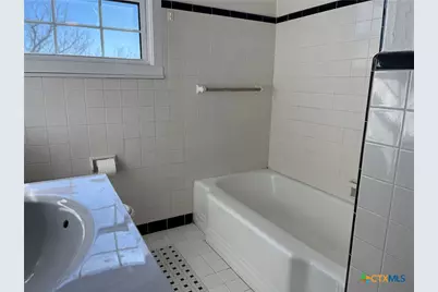 111 W Fowler Avenue, Killeen, TX 76541 - Photo 15