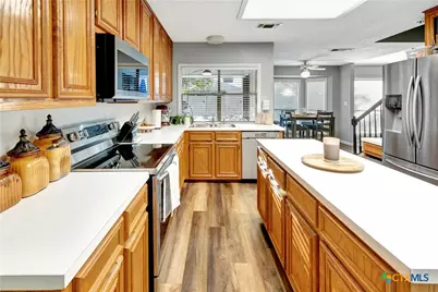 602 Brocton Street, Victoria, TX 77904 - Photo 13