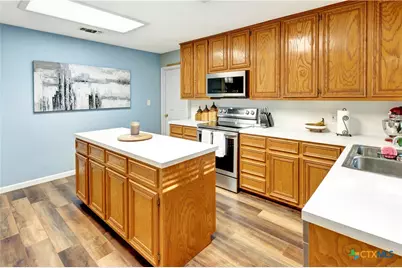 602 Brocton Street, Victoria, TX 77904 - Photo 11